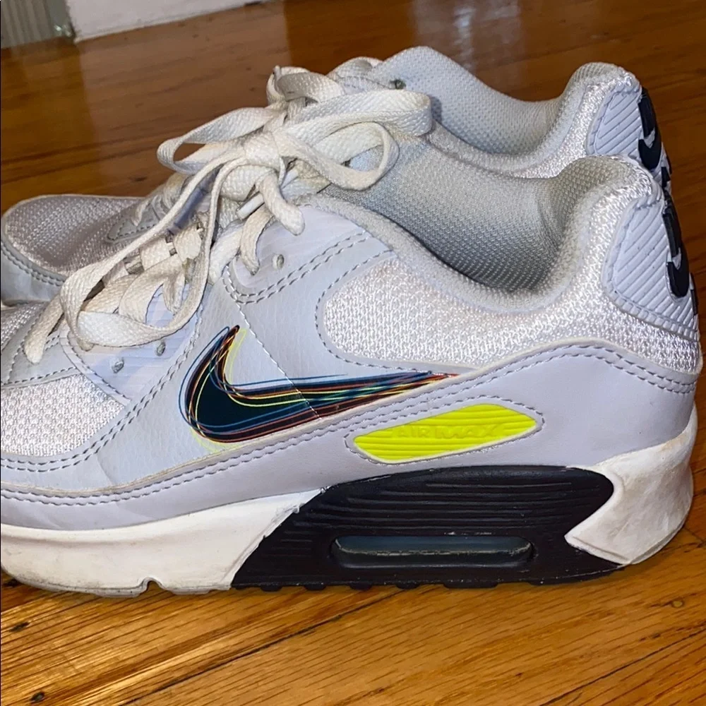 Nike Air Max size 5.5 Kids White and Yellow Sneakers